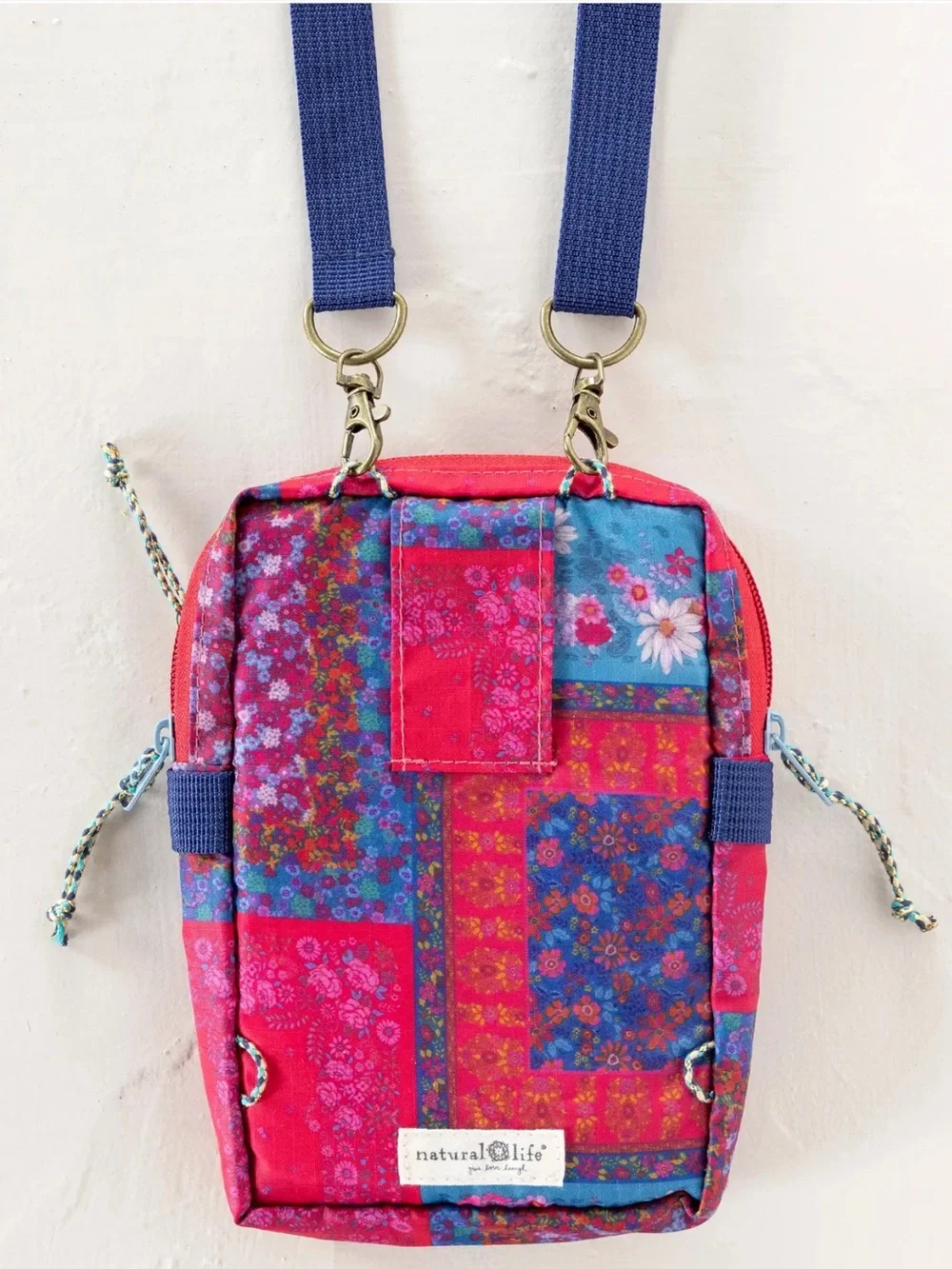 006 NWT NATURAL LIFE Pink & Blue Floral Patchwork Crossbody Bag